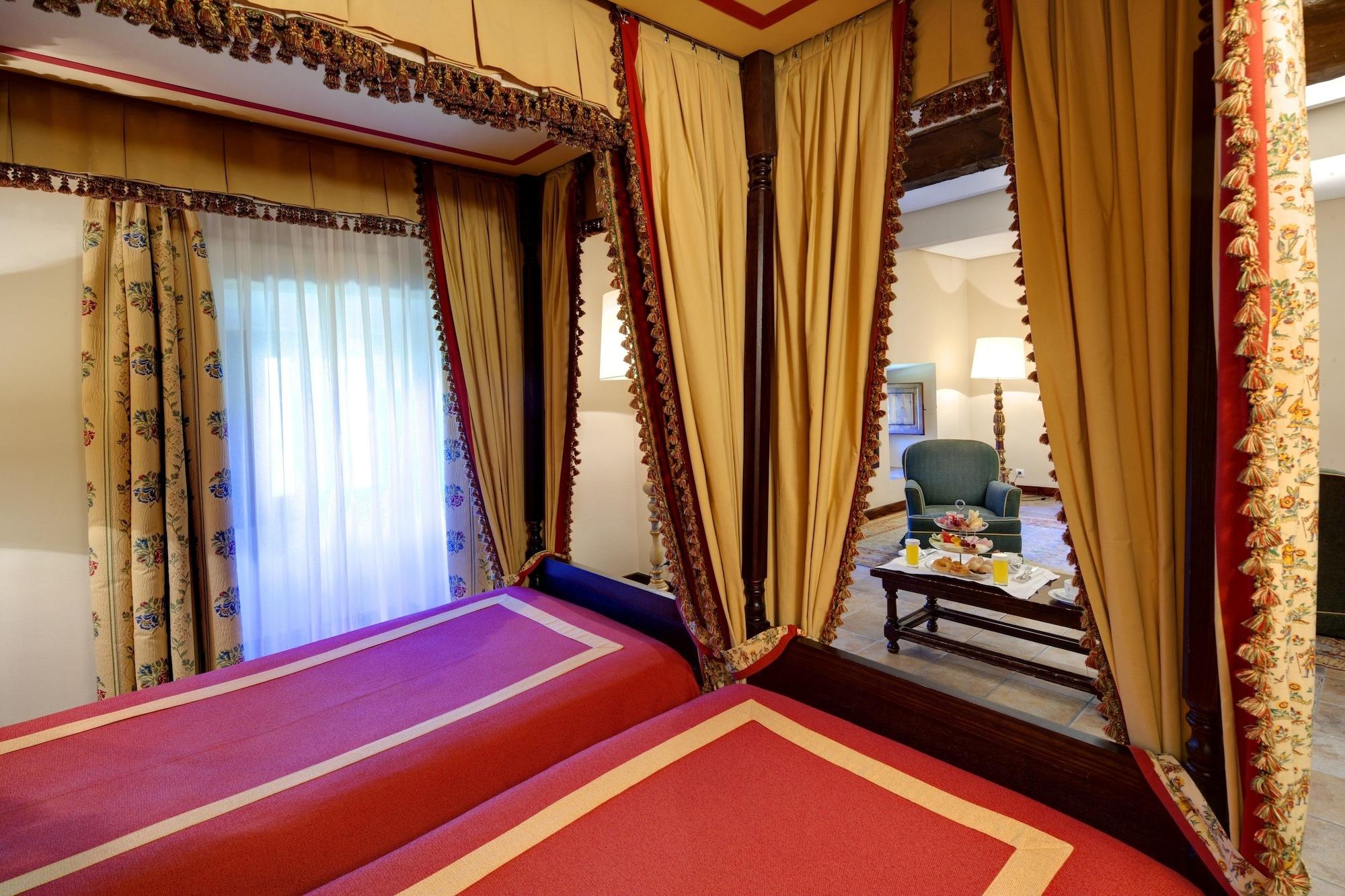 De Cangas De Onis Hotel 4*