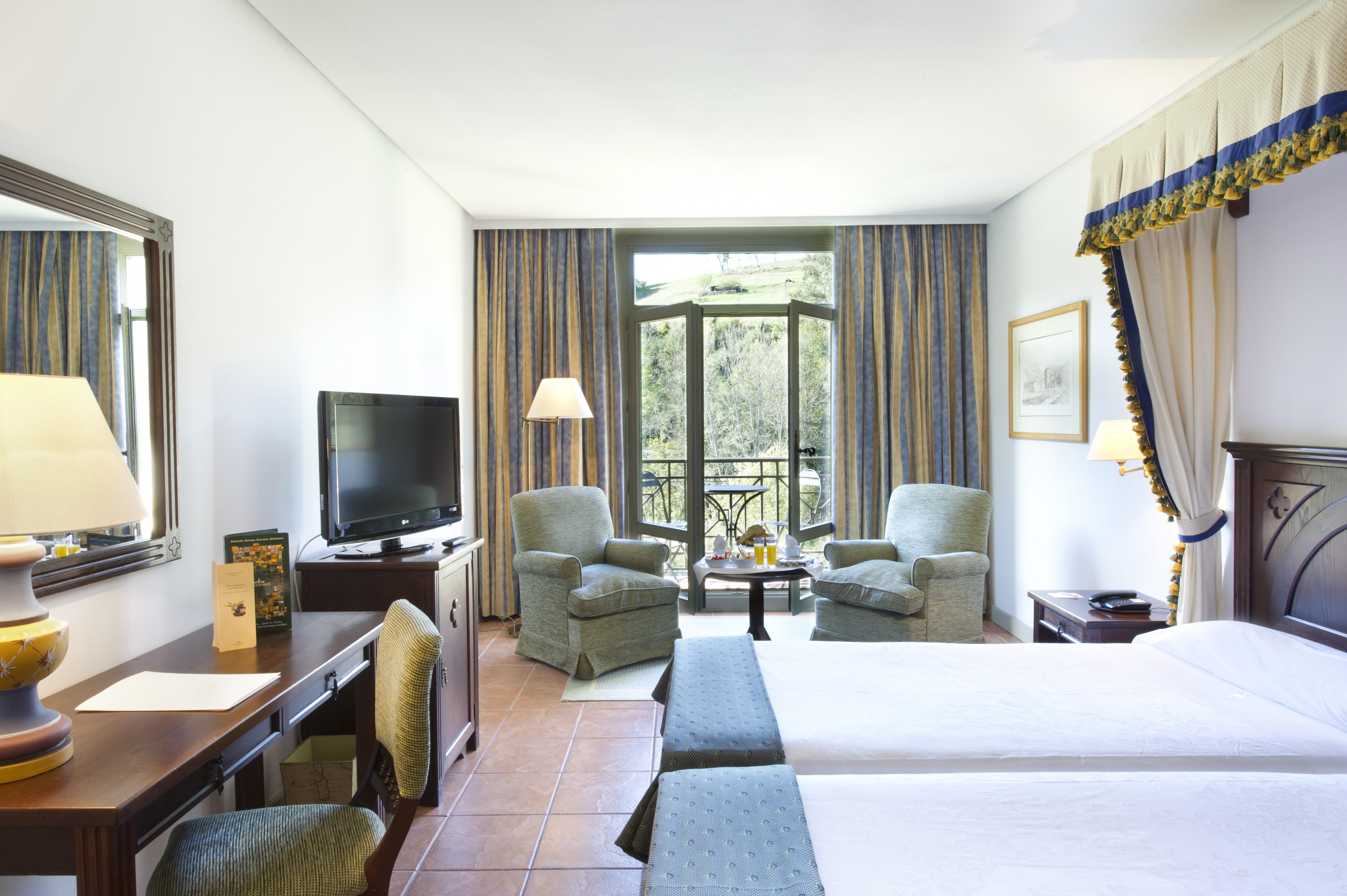 Hotel De Cangas De Onis 4*