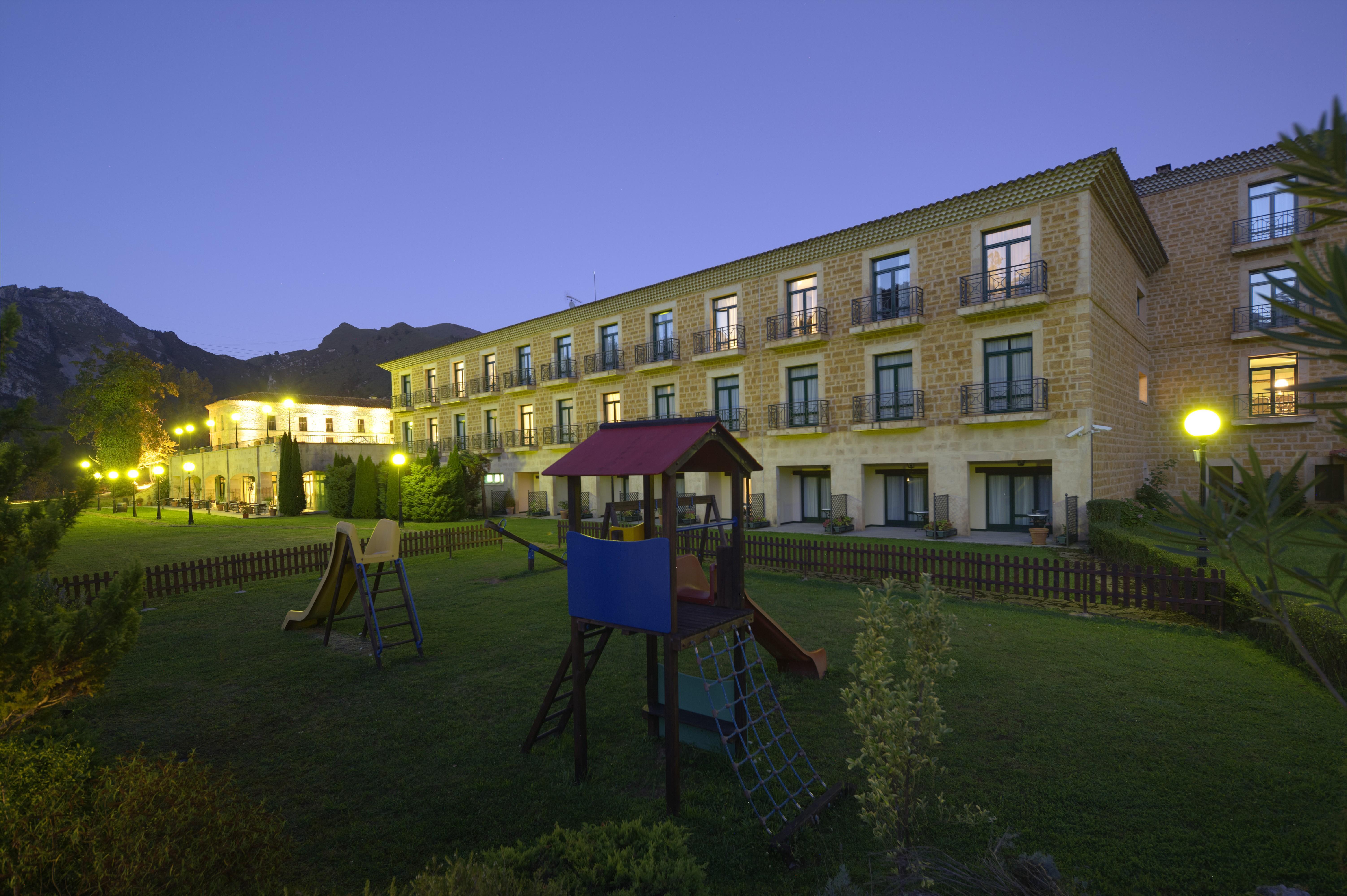 De Cangas De Onis 4*
